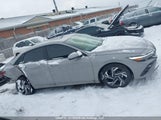 Hyundai Elantra Preferred W/Tech Package KMHLM4DG3SU904965 снимка