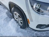 Volkswagen Tiguan WVGJV3AX2EW600232 снимка