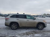 Toyota Highlander Xle 5TDJKRFH2ES030489 снимка