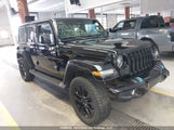Jeep Wrangler Unlimited Sahara 4Xe 1C4JJXP6XMW867588 fotografie