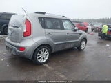 Kia Soul 2.0L 2U/2.0L 4U/2.0L 4U Burner/2.0L 4U Luxury/2.0L 4U Retro KNDJT2A61C7473962 снимка
