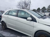 Mercedes-Benz B200 WDDFH3DB5AJ559092 снимка