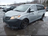 Toyota Sienna Le 8 Passenger 5TDKK3DC1CS241902 снимка