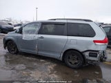 Toyota Sienna Le 8 Passenger 5TDKK3DC1CS241902 снимка