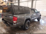 Toyota Tacoma Dbl Cab/Sr/Trdspt/Or/Pro 5TFCZ5AN0HX112536 fotografie