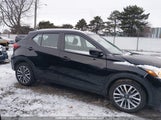 Nissan Kicks Play Sv 3N1CP5CV0SL473242 photo