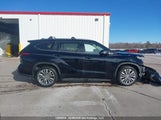 Toyota Highlander Le/Xle/Xse/Limited/Platinum 5TDKDRBH1RS531660 photo