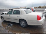 Lincoln Town Car Signature Limited 1LNHM82W17Y611492 photo
