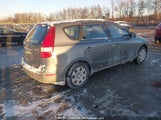 Hyundai Elantra Touring Gl KMHDB8AE7AU071156 photo