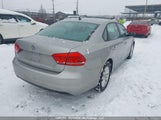 Volkswagen Passat S 1VWAH7A35DC010779 снимка