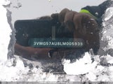 Volkswagen Golf 3VWG57AU8LM005939 снимка