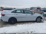 Volkswagen Jetta 3VWCM7BU0RM102075 снимка