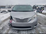 Toyota Sienna Le 8 Passenger 5TDKZ3DC4HS895893 снимка