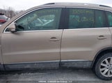 Volkswagen Tiguan Comfortline/Highline/Special Edition WVGJV7AX7GW081172 снимка