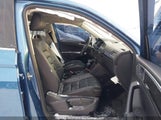 Volkswagen Tiguan 3VV4B7AX6LM140203 снимка