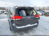 Toyota Sienna 5TDKK3DC5DS358884 снимка