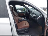 BMW X5 XDRIVE35I 5UXKR0C56J0****** fotografie