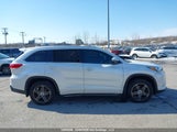 Toyota Highlander Se/Xle 5TDJZRFH5HS451381 снимка