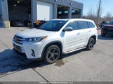 Toyota Highlander Se/Xle 5TDJZRFH5HS451381 снимка