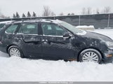 Volkswagen Golf 2.5L Comfortline/2.5L Trendline 3VWKX7AJXAM660174 photo