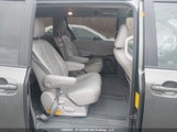 Toyota Sienna Xle V6 5TDYK3DC4BS038933 fotografie