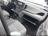 Toyota Sienna Le 5TDKZ3DC7KS971081 снимка