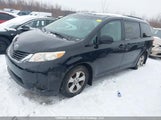 Toyota Sienna 5TDKA3DC2DS016859 fotografie