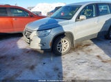 Volkswagen Tiguan Se/Sel WVGBV75N39W537460 photo