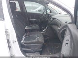 Chevrolet Trax Ls 3GNCJKSB9JL152732 снимка