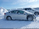 Toyota Corolla Le 5YFBPMBE1NP338928 снимка
