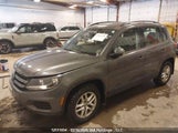 Volkswagen Tiguan S/Se/Sel/R-Line WVGBV7AX4FW578277 photo