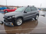 Volkswagen Tiguan Comfort/High/R-Line/Sp Ed WVGJV7AX3GW595519 photo