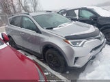 Toyota Rav4 Le 2T3BFREV4JW697735 fotografie