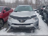 Toyota Rav4 Le 2T3BFREV4JW697735 снимка