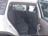 Volkswagen Tiguan S 3VVFB7AX4RM023043 снимка