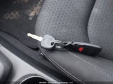Hyundai Elantra Gl KMHD84LF0HU100567 снимка
