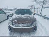 Volkswagen Tiguan S/Se/Sel/R-Line WVGJV7AX6FW010477 fotografie