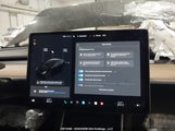 Tesla Model Y 5YJYGDEE9LF027326 fotografie