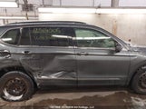 Volkswagen Tiguan 3VV2B7AX9KM085588 снимка