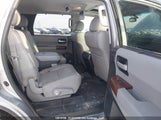 Toyota Sequoia Platinum 5.7L V8 5TDDY5G1XDS074812 снимка