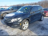 Volkswagen Tiguan S/Se/Sel/R-Line WVGJV7AX3FW516784 снимка