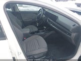Kia K4 Ex/Ex+ 3KPFU4DE2SE131887 fotografie