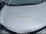 Toyota Rav4 Le 2T3BFREV7JW759869 fotografie