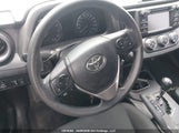 Toyota Rav4 Le 2T3BFREV7JW759869 снимка
