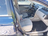 Toyota Corolla Le JTDBU4EE2C9175276 fotografie