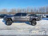 Toyota Tacoma Dbl Cab/Sr5/Trd Sport/Or 5TFDZ5BN8JX031499 photo