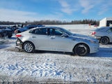 Kia Optima 5XXGU4L3XJG203428 снимка