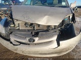 Toyota Sienna Le 5TDZK23C77S047696 снимка