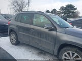 Volkswagen Tiguan WVGBV7AX0CW006103 снимка