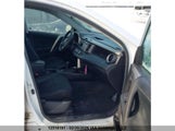 Toyota Rav4 Le 2T3ZFREV7FW218746 снимка